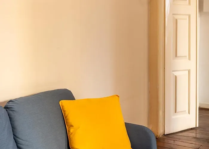 Alfama Typical 2 Bedroom ליסבון