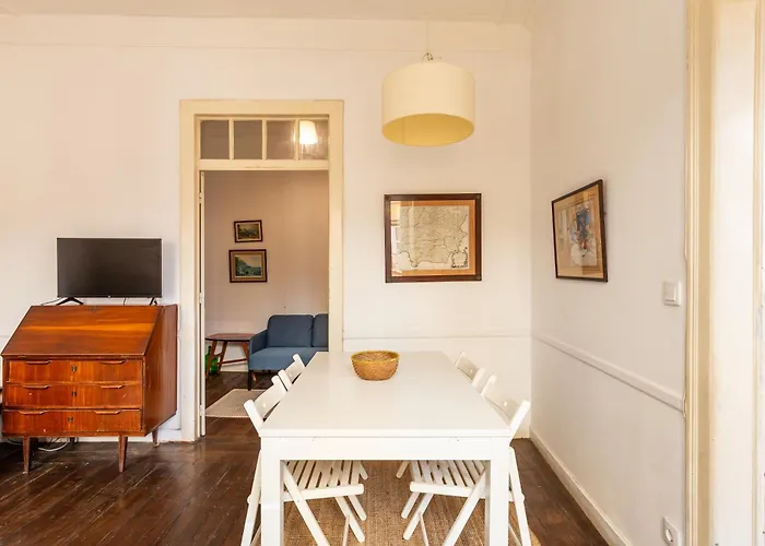 דירה Alfama Typical 2 Bedroom