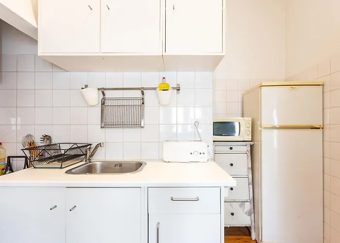 Alfama Typical 2 Bedroom * ליסבון