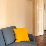 Alfama Typical 2 Bedroom Lisbona