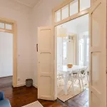 Alfama Typical 2 Bedroom Appartamento *