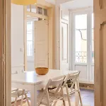 Alfama Typical 2 Bedroom *