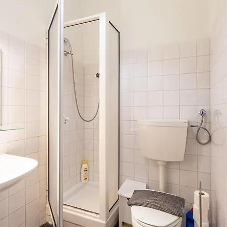 Alfama Typical 2 Bedroom Daire *