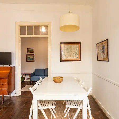 דירה Alfama Typical 2 Bedroom