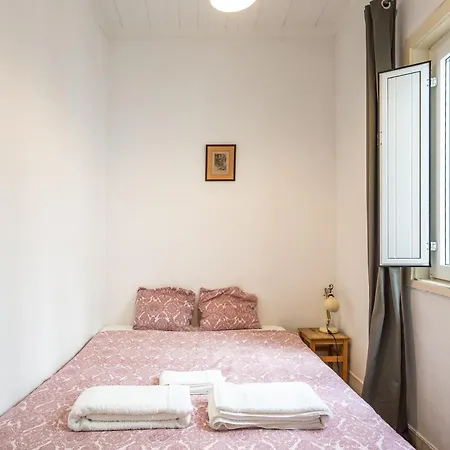 דירה Alfama Typical 2 Bedroom ליסבון